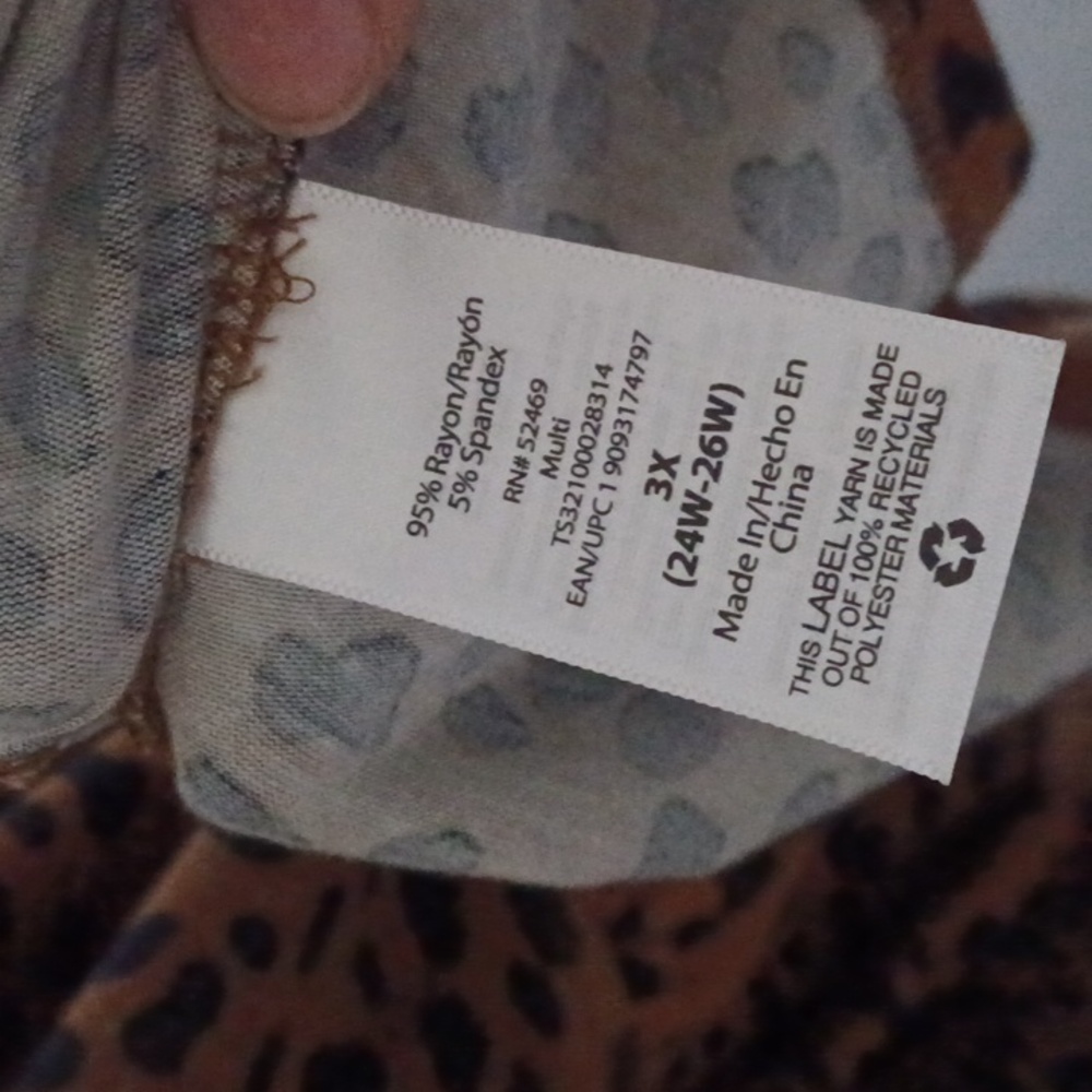 Plus-Size Henley Style Top!!! - Picture 4 of 6